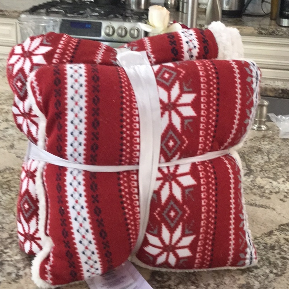 HolidayThrow set - Picture 3 of 4